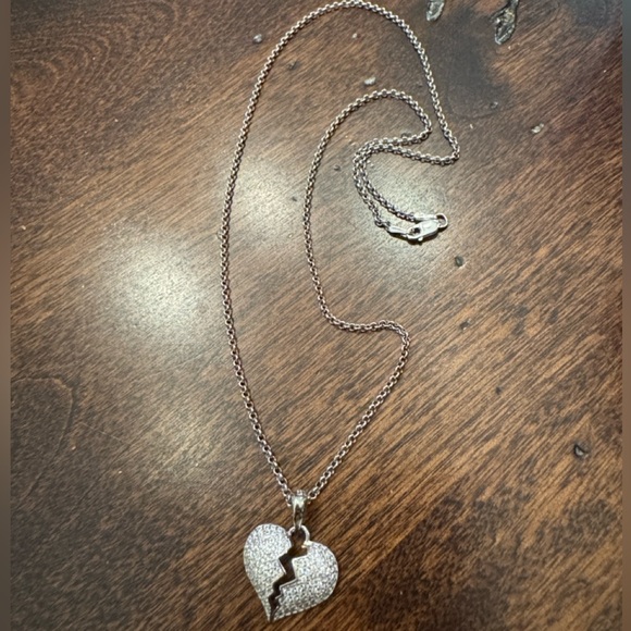 Sterling silver 925 NWT broken heart  pendant w/cubic zirconia on ss link chain - Picture 4 of 9